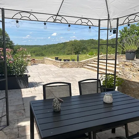 Domainerossignol Lavande Couette-café Gourdon